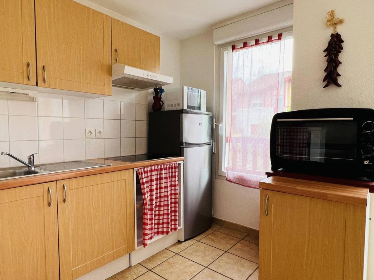 Appartement F2 A Cambo-Les-Bains Avec Piscine, Proche Thermes, Terrasse Et Parking - Fr-1-495-36 Exteriér fotografie