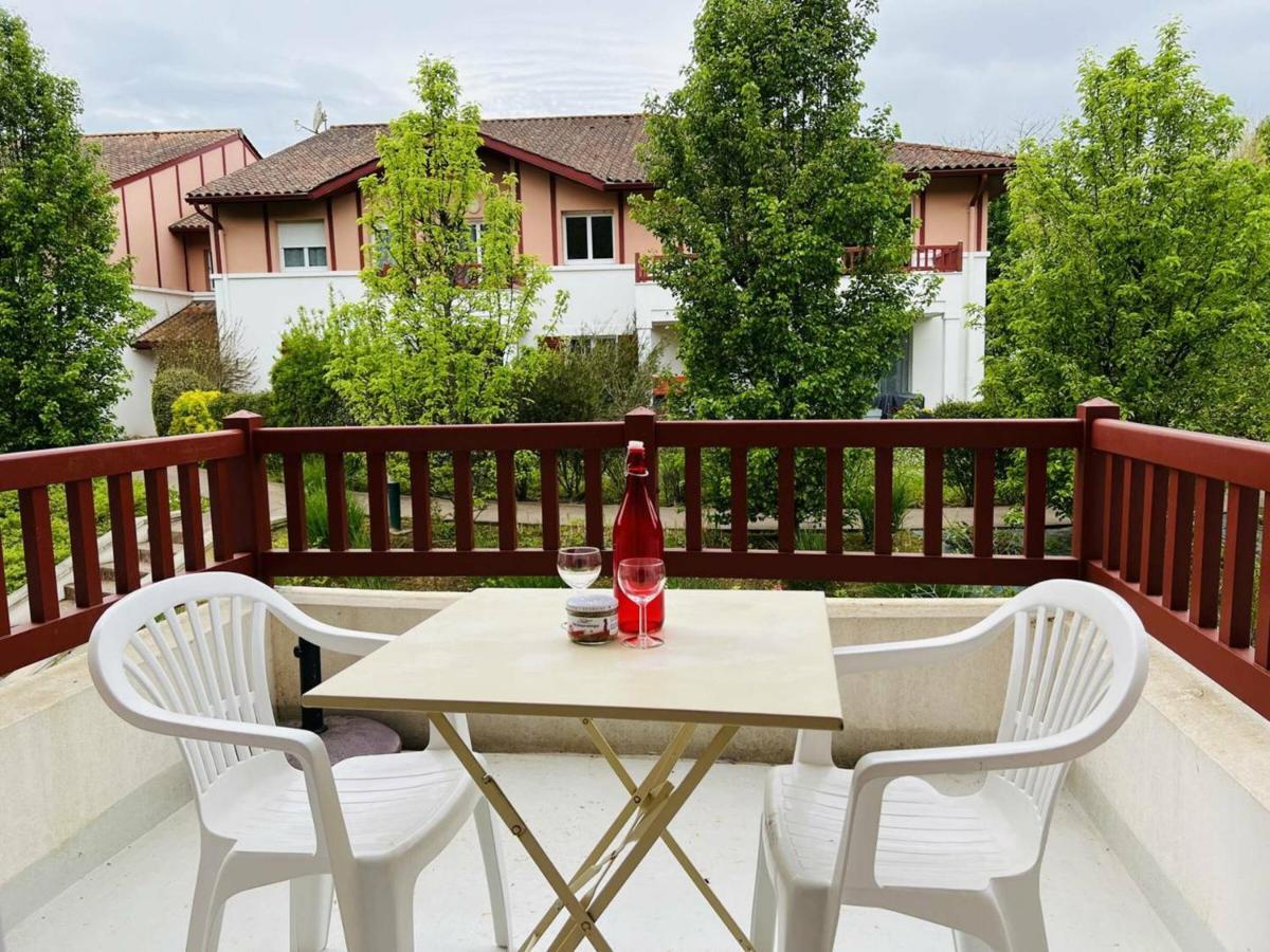 Appartement F2 A Cambo-Les-Bains Avec Piscine, Proche Thermes, Terrasse Et Parking - Fr-1-495-36 Exteriér fotografie