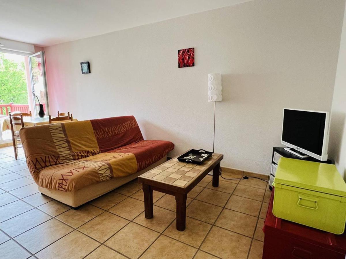 Appartement F2 A Cambo-Les-Bains Avec Piscine, Proche Thermes, Terrasse Et Parking - Fr-1-495-36 Exteriér fotografie
