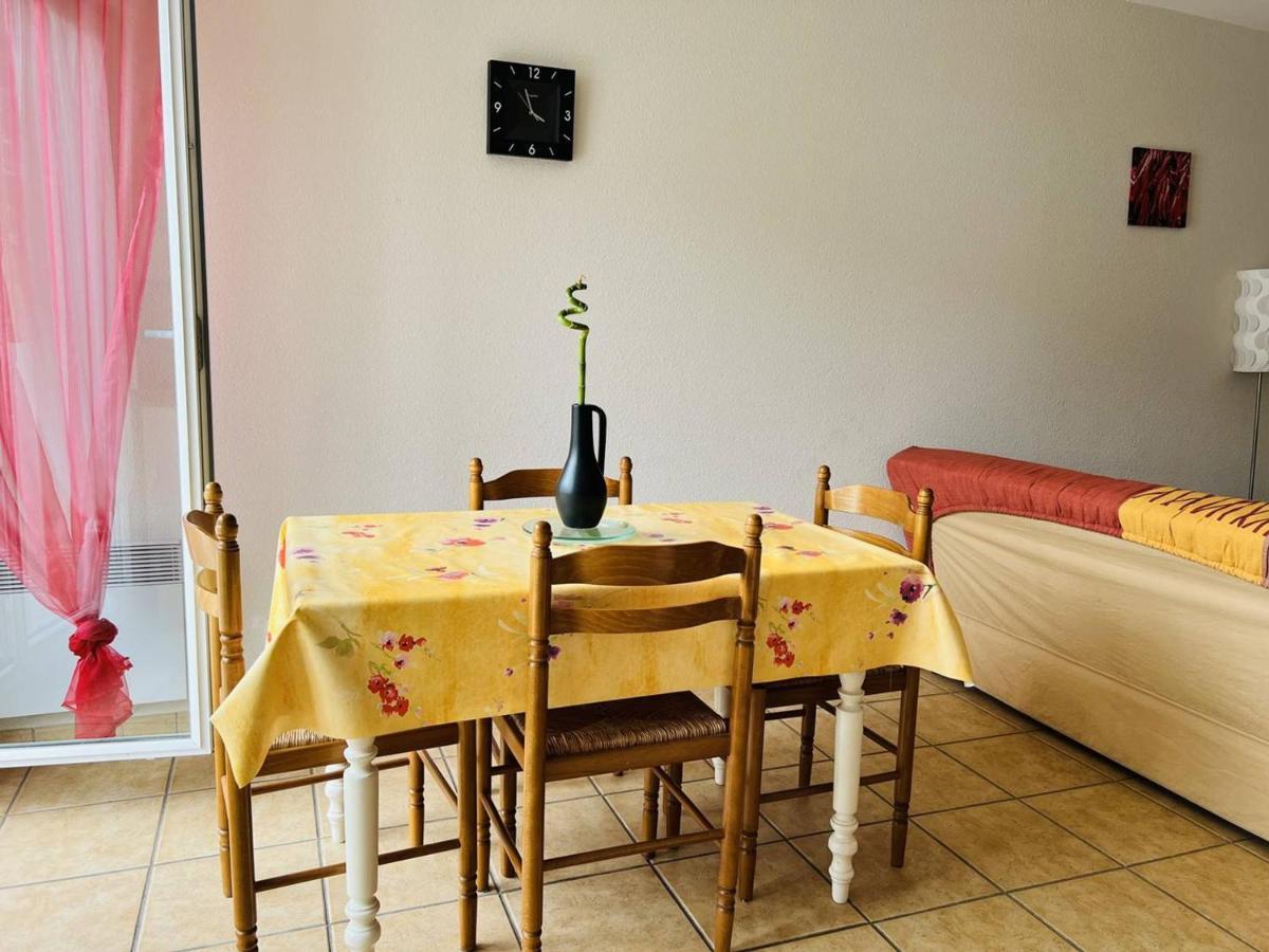 Appartement F2 A Cambo-Les-Bains Avec Piscine, Proche Thermes, Terrasse Et Parking - Fr-1-495-36 Exteriér fotografie