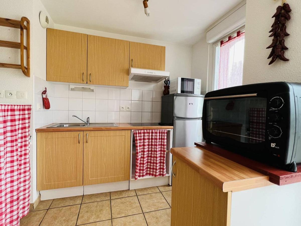Appartement F2 A Cambo-Les-Bains Avec Piscine, Proche Thermes, Terrasse Et Parking - Fr-1-495-36 Exteriér fotografie