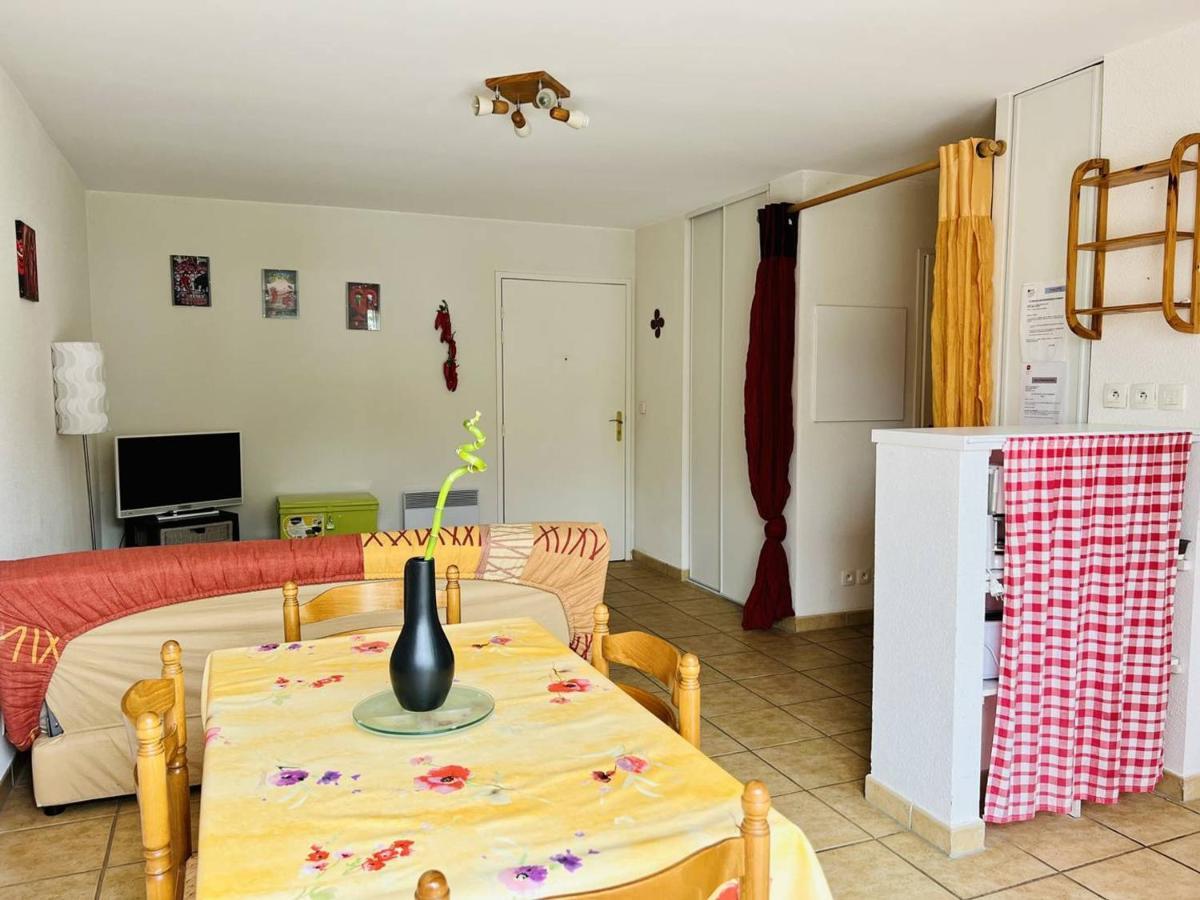 Appartement F2 A Cambo-Les-Bains Avec Piscine, Proche Thermes, Terrasse Et Parking - Fr-1-495-36 Exteriér fotografie