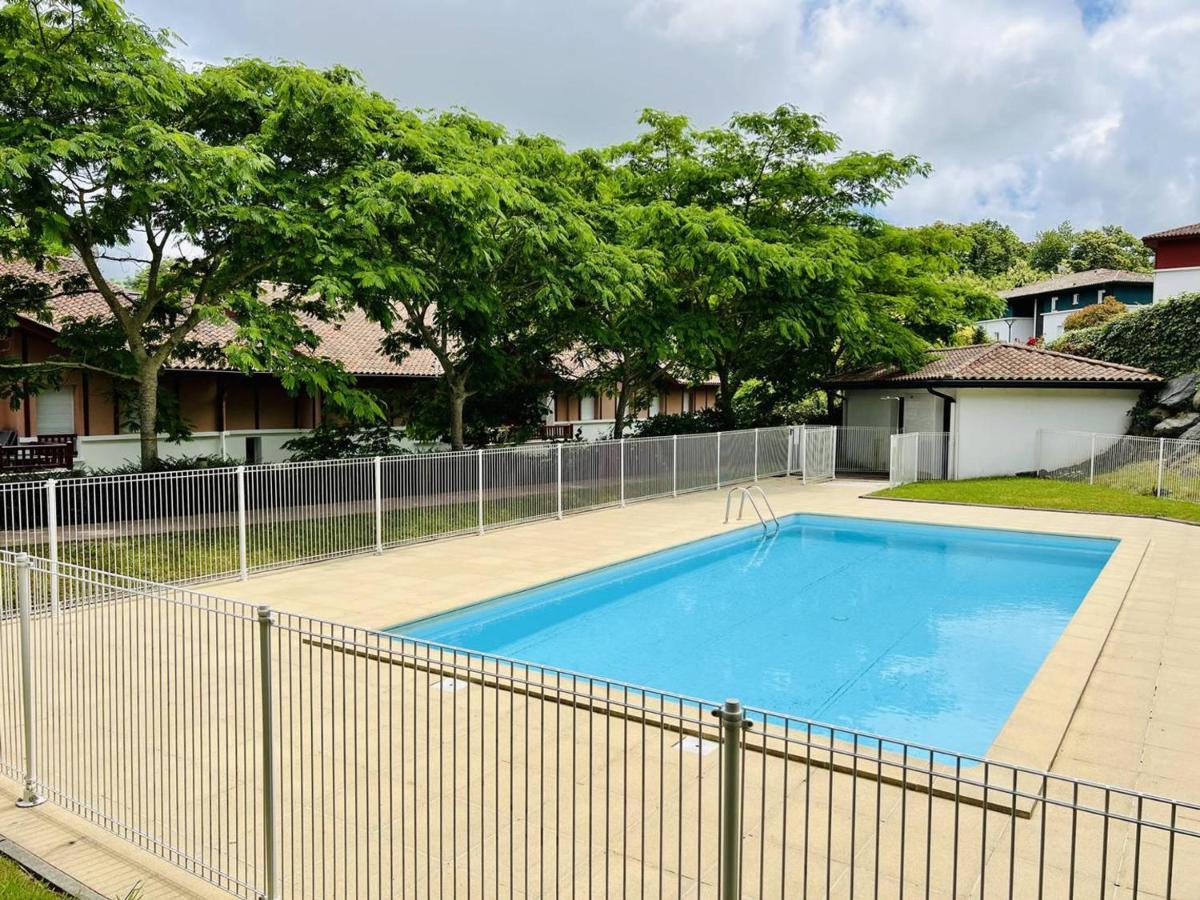 Appartement F2 A Cambo-Les-Bains Avec Piscine, Proche Thermes, Terrasse Et Parking - Fr-1-495-36 Exteriér fotografie